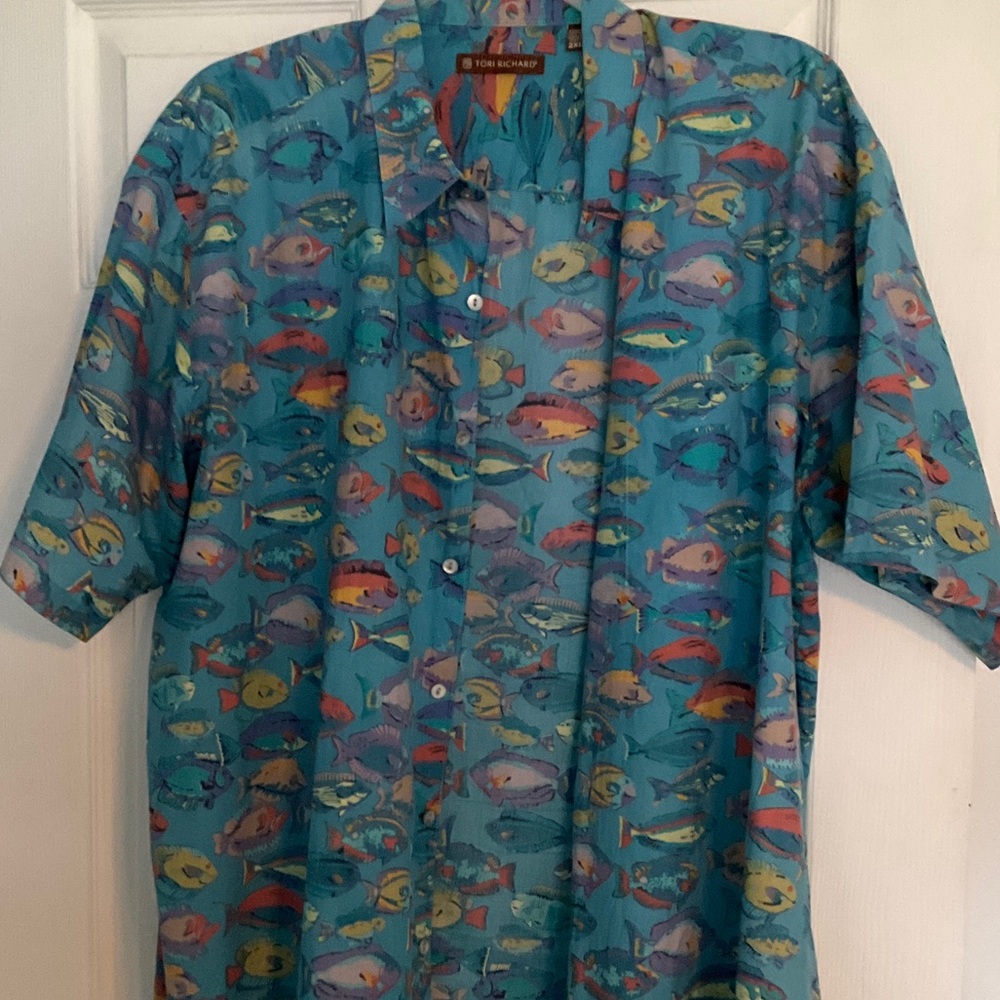 Tori Richard Vibrant Fish Print Shirt